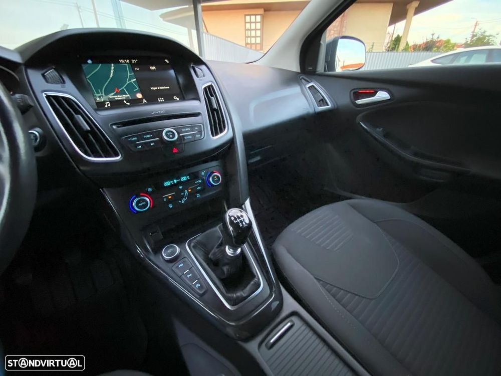 Ford Focus SW 1.5 TDCi Titanium - 6