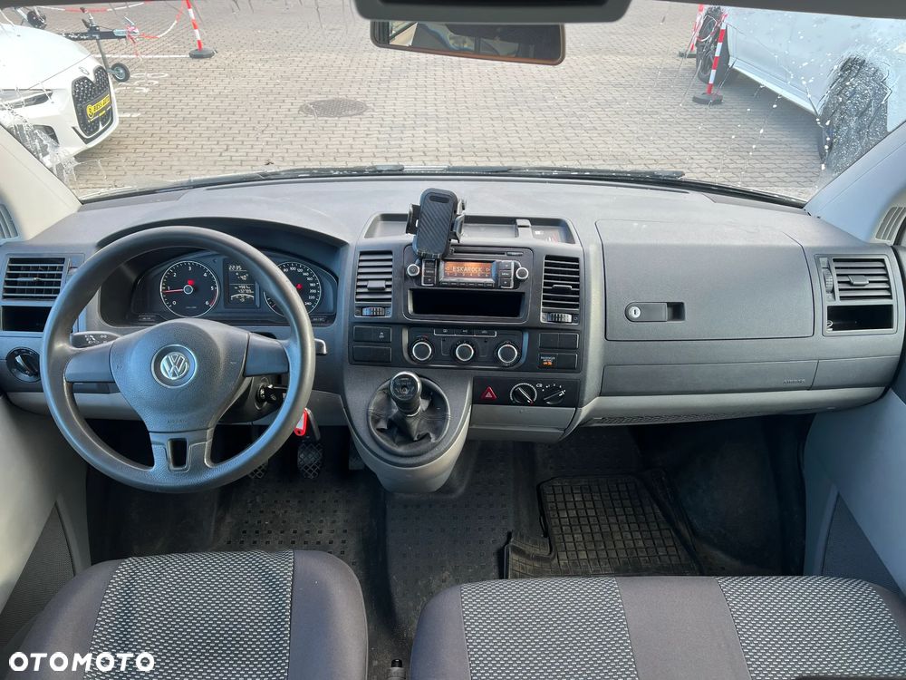Volkswagen Transporter - 11