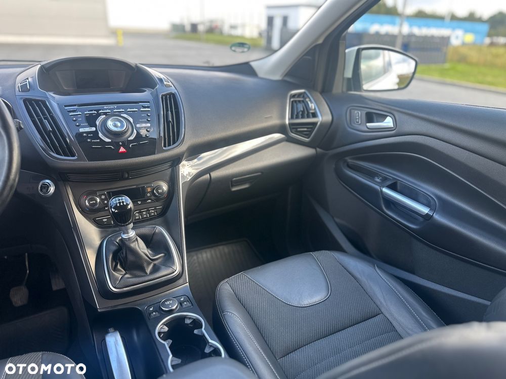 Ford Kuga - 11