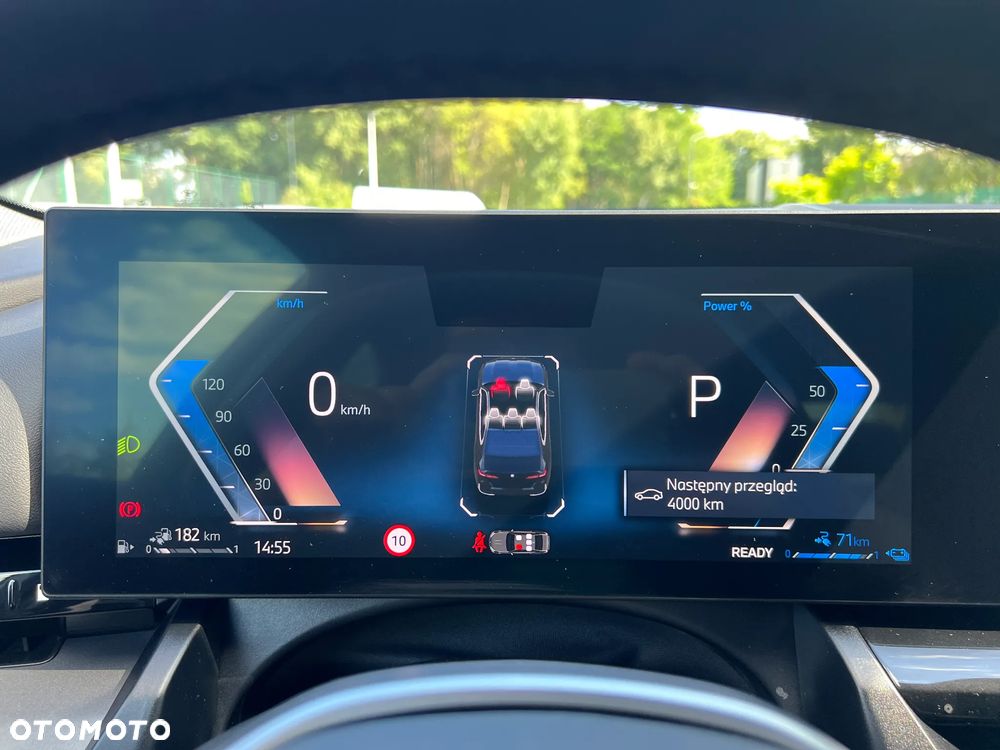 BMW Seria 5 530e PHEV - 32
