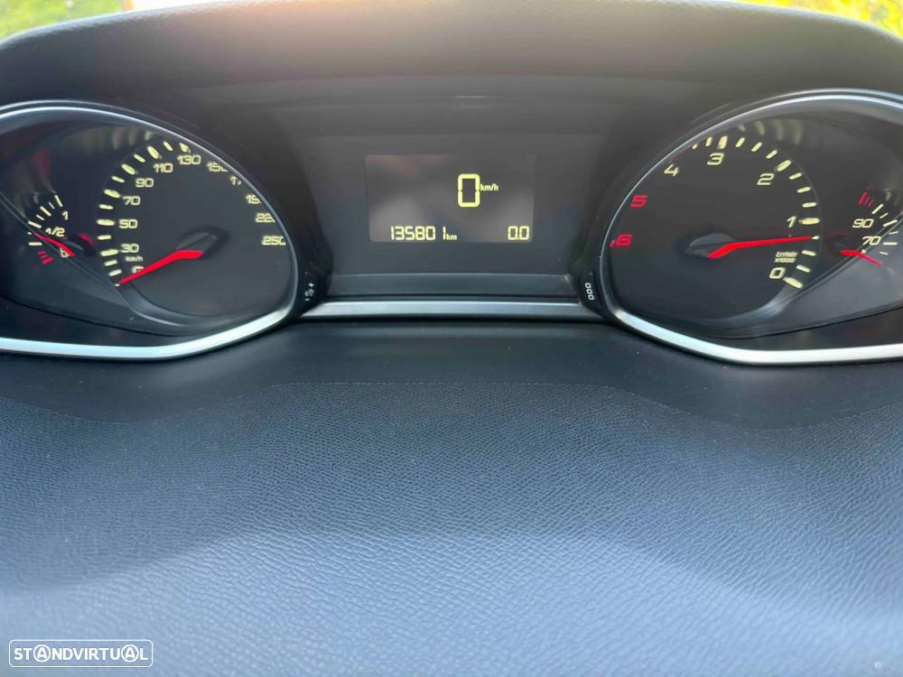 Peugeot 308 1.6 BlueHDi Style - 42