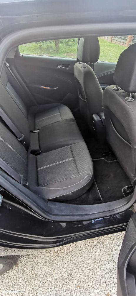 Opel Astra 1.4 Turbo Exklusiv - 10