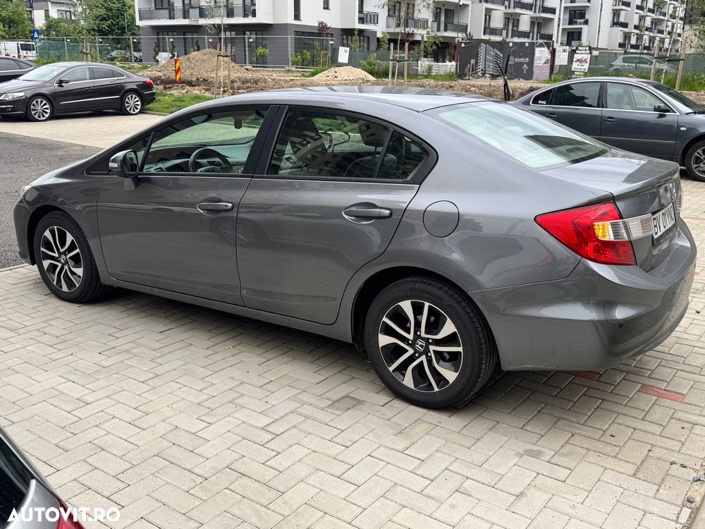 Honda Civic 1.8 i-VTEC MT Elegance Winter Pack - 13