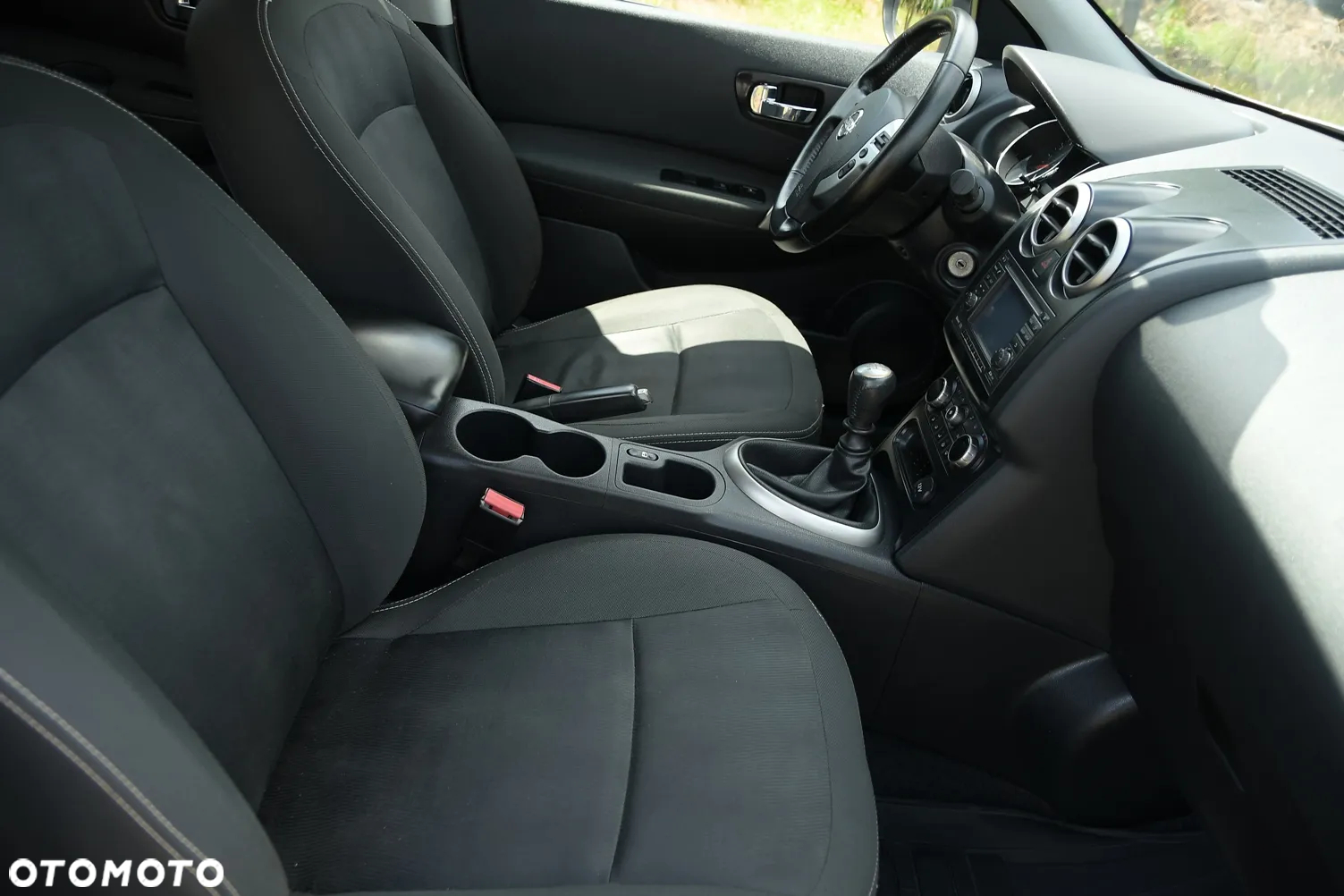 Nissan Qashqai+2 - 18