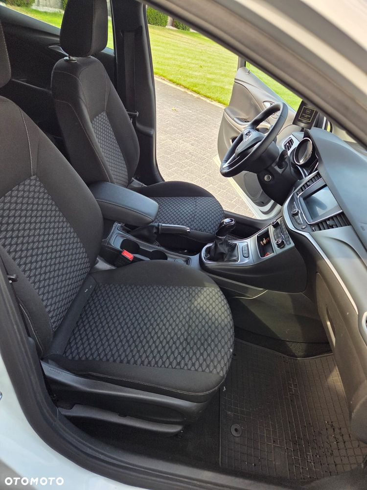 Opel Astra 1.2 Turbo Start/Stop 120 Jahre - 5