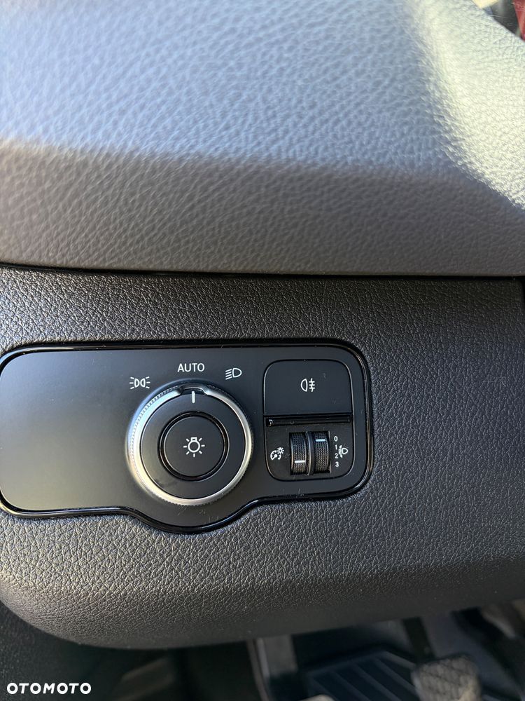 Mercedes-Benz Sprinter 315 CDI - 35