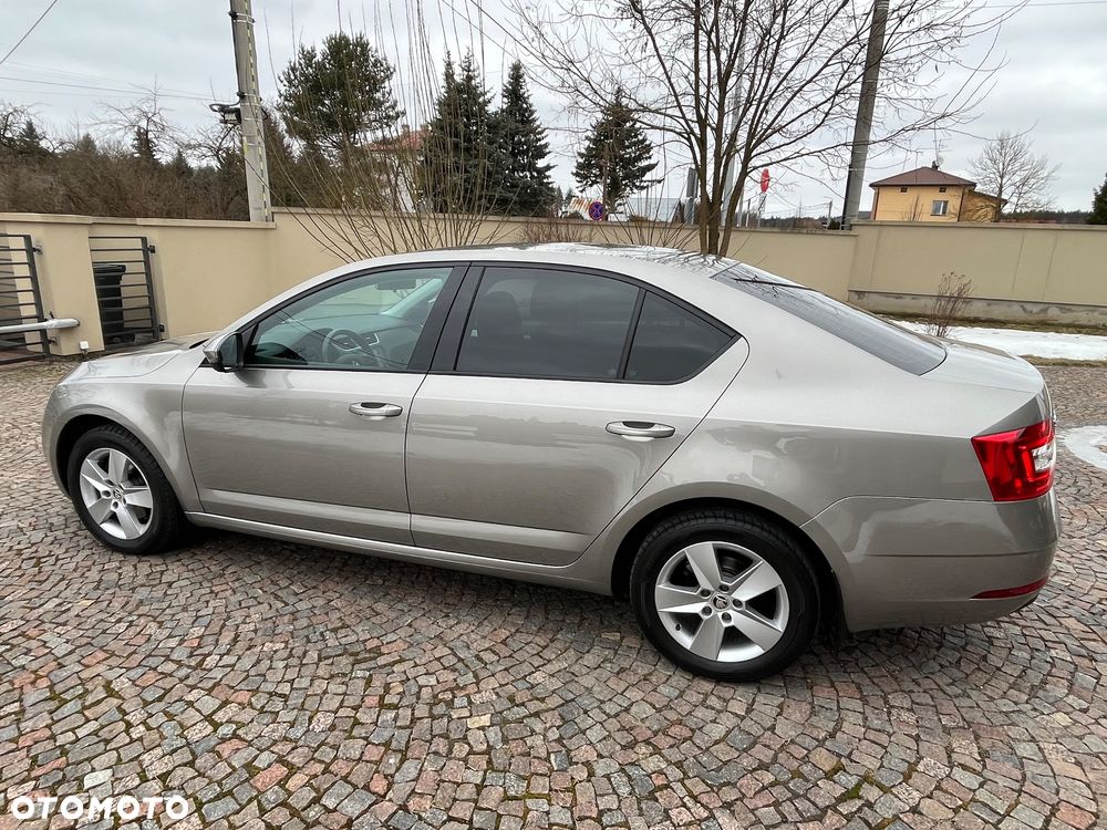 Skoda Octavia 1.4 TSI Ambition - 14