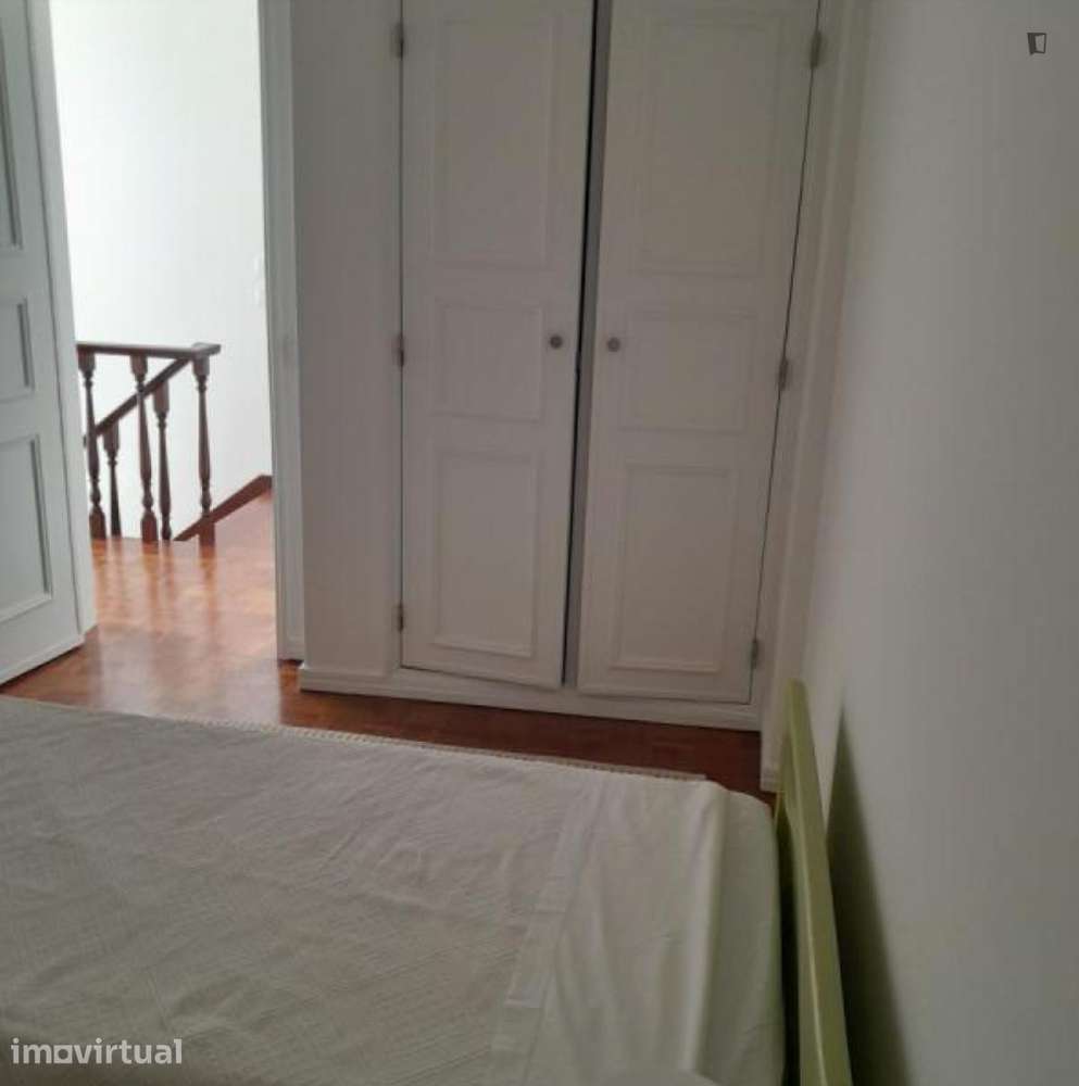 Quarto - localizado em Parede Lisbon - Grande imagem: 2/17