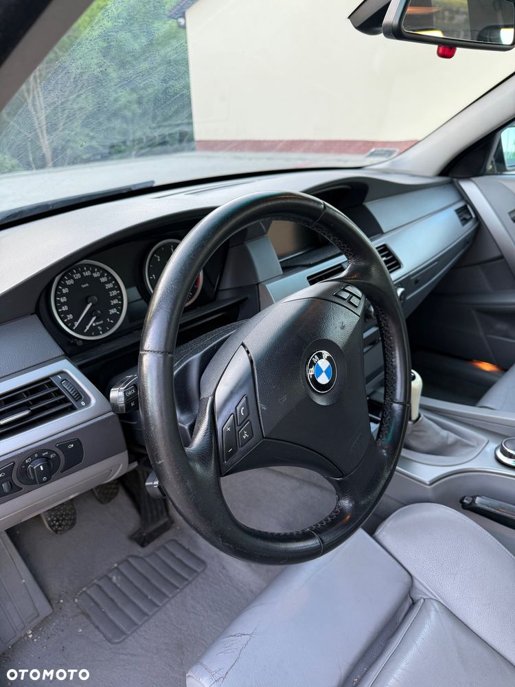 BMW Seria 5 520d - 4