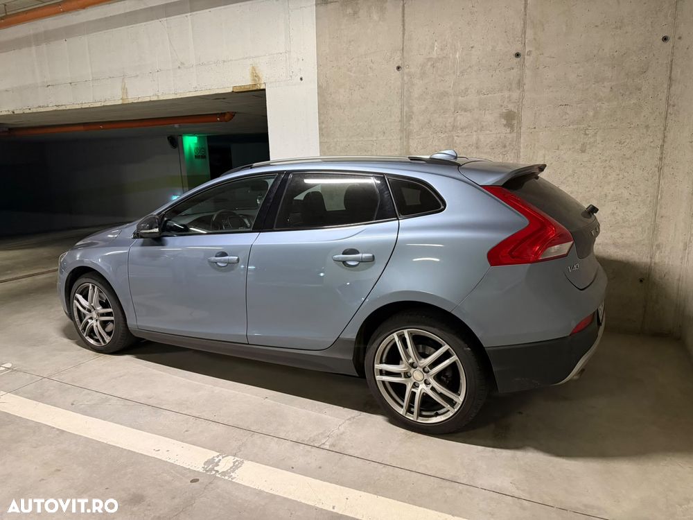 Volvo V40 T5 VEA AWD Aut Momentum - 3