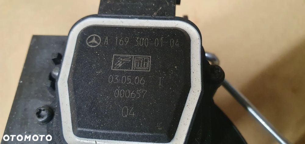 Pedał potencjometr gazu Mercedes A-Klasa W169 2.0 CDI A1693000104 - 7