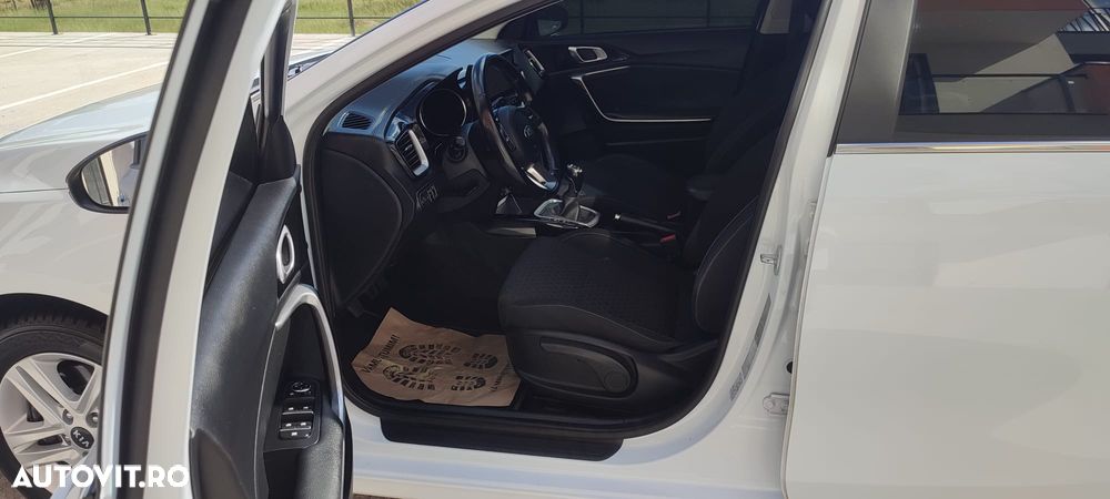 Kia Ceed - 6