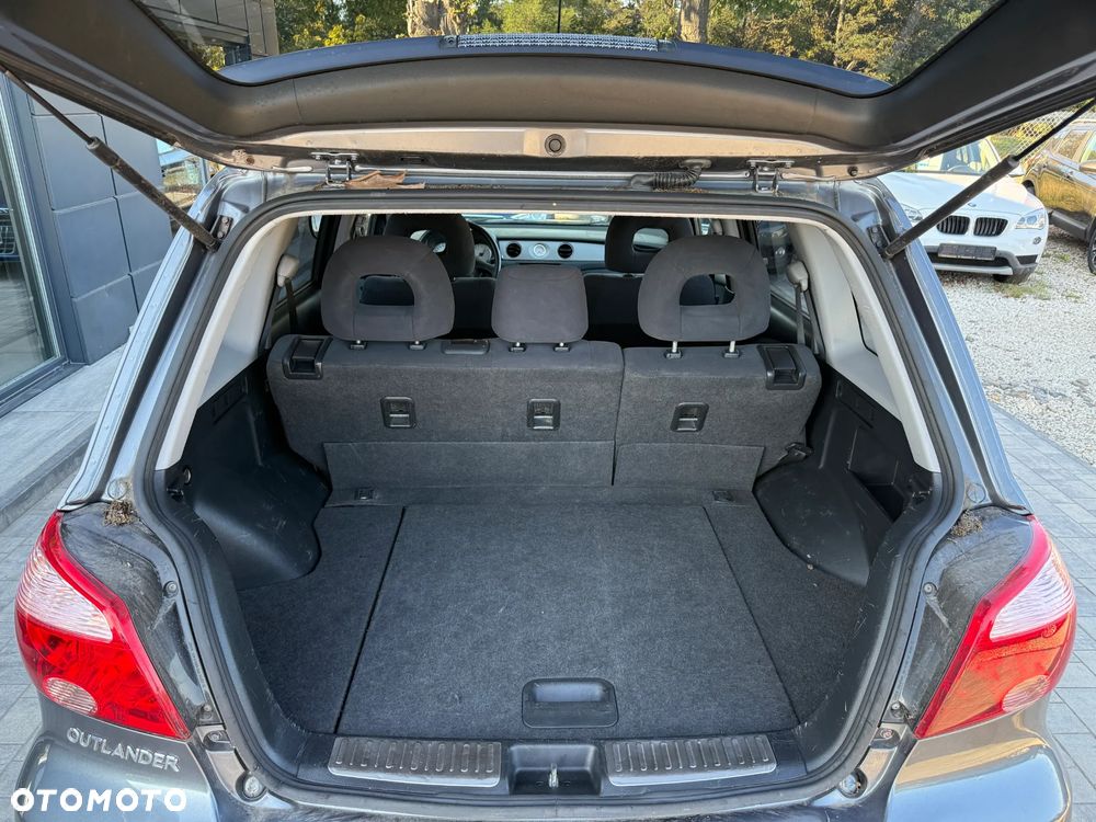 Mitsubishi Outlander 2.0 Comfort - 30