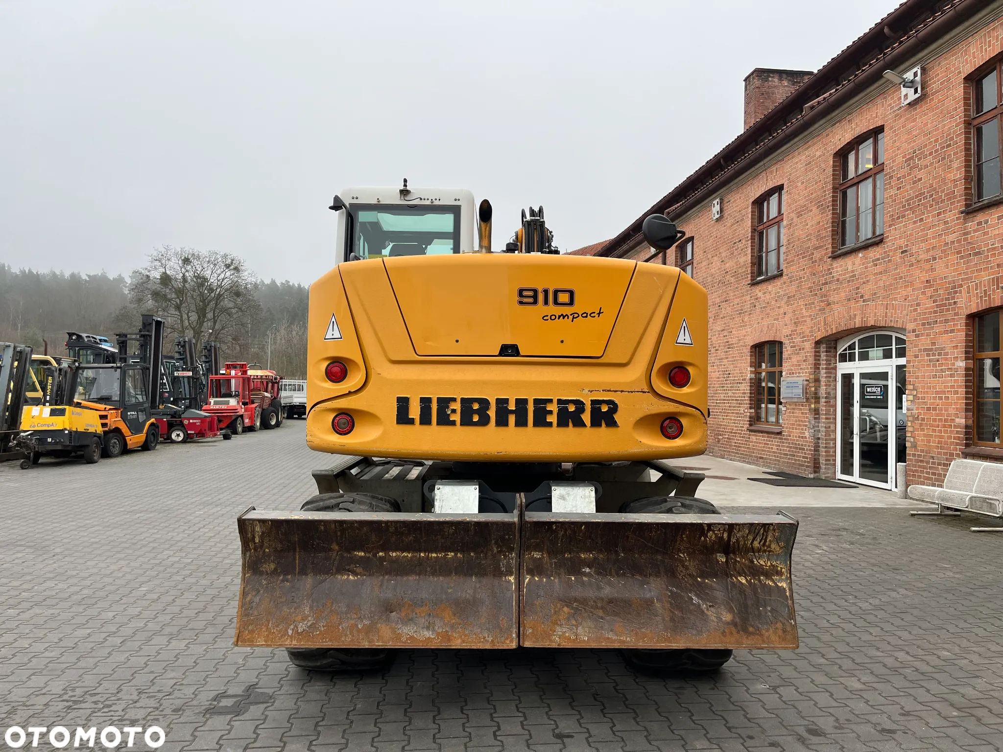 Liebherr A 910 COMPACT - 4