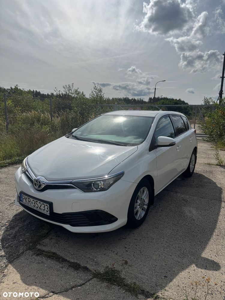 Toyota Auris 1.33 VVT-i Comfort - 2