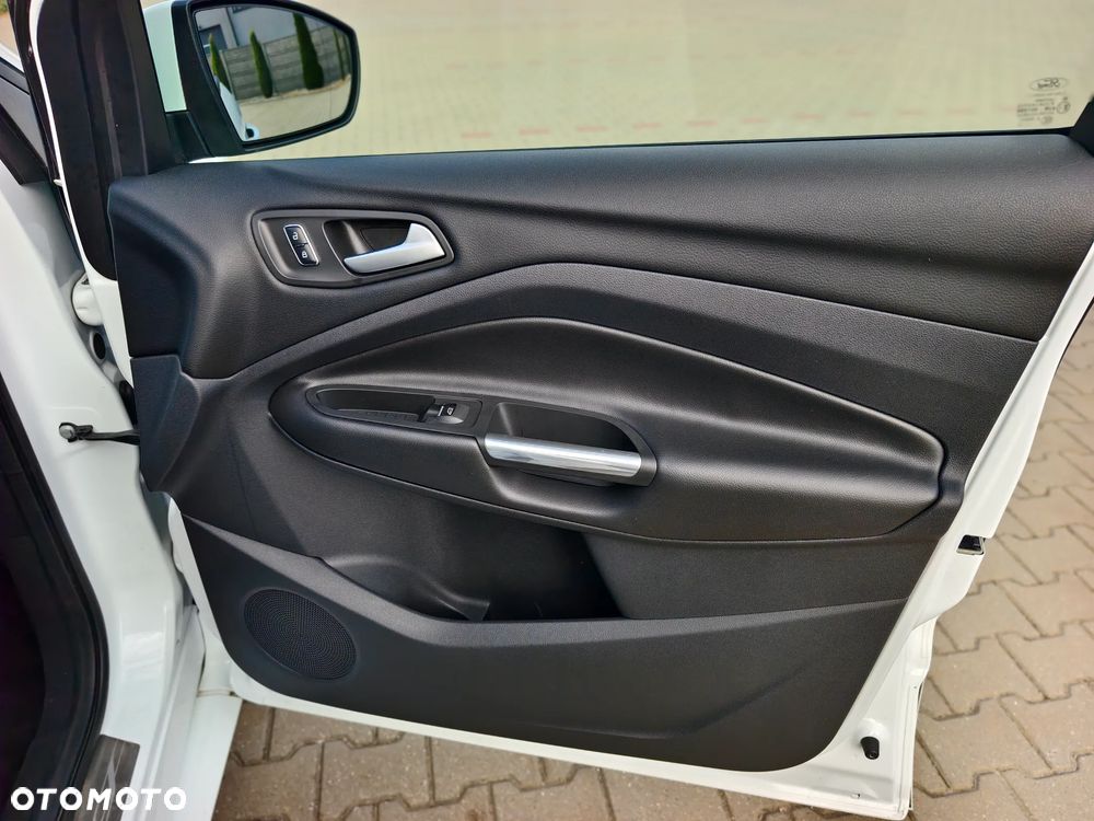 Ford Kuga 1.5 EcoBoost FWD ST-Line ASS - 20