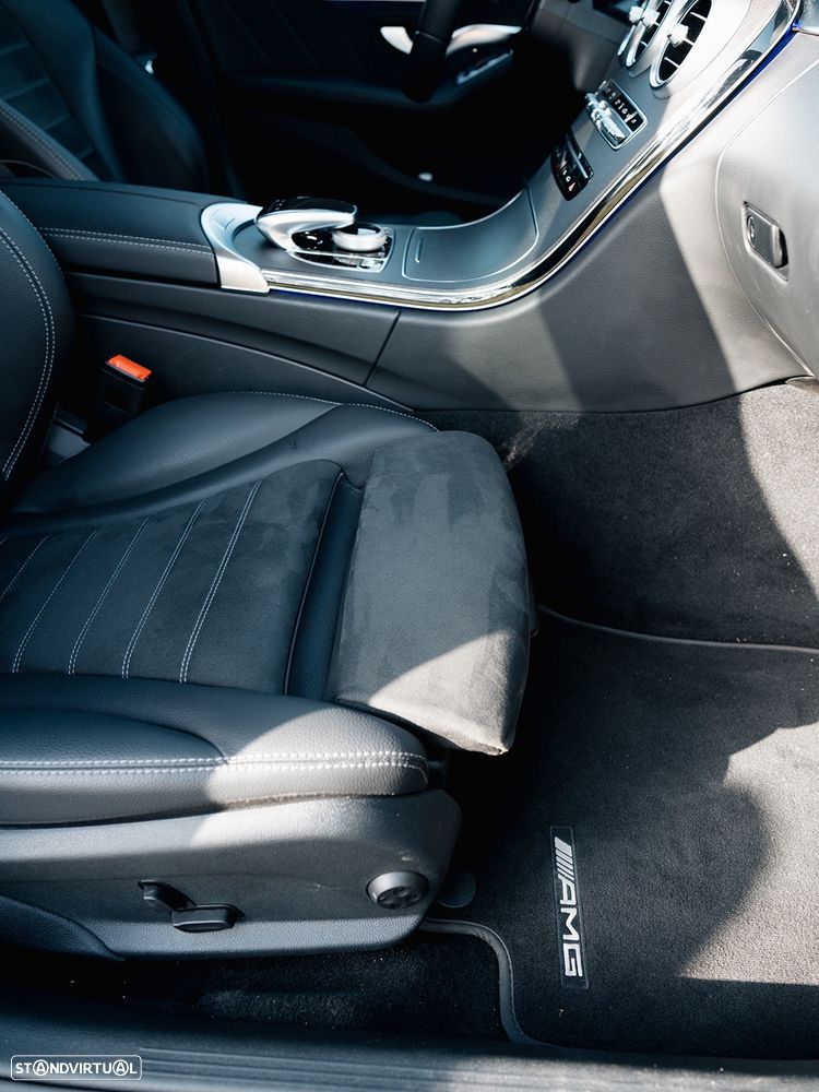 Mercedes-Benz C 300 BlueTEC Hybrid AMG Line - 12