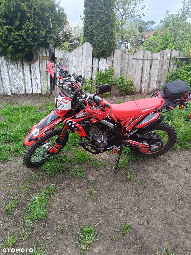 Honda CRF - 1
