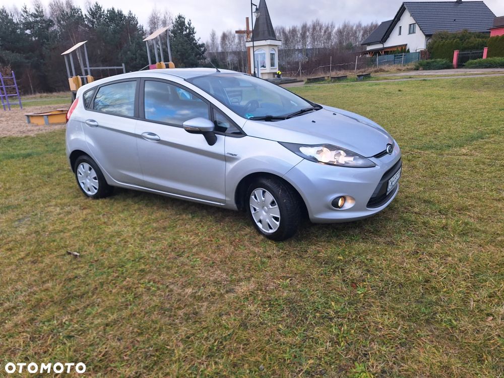 Ford Fiesta 1.25 Celebration - 6