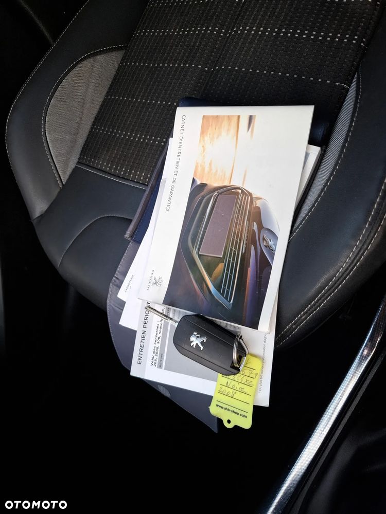 Peugeot 2008 e-HDi FAP 92 STOP & START Allure - 24
