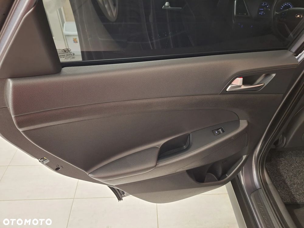 Hyundai Tucson blue 1.6 GDi 2WD Navi - 22