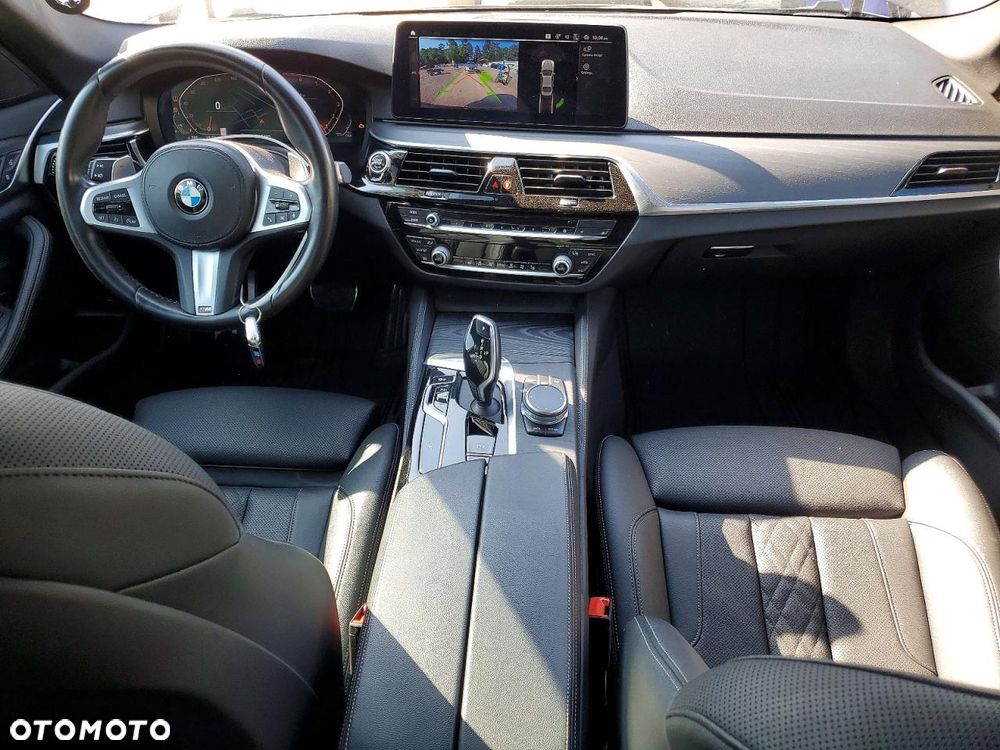 BMW Seria 5 520i M Sport Edition - 9