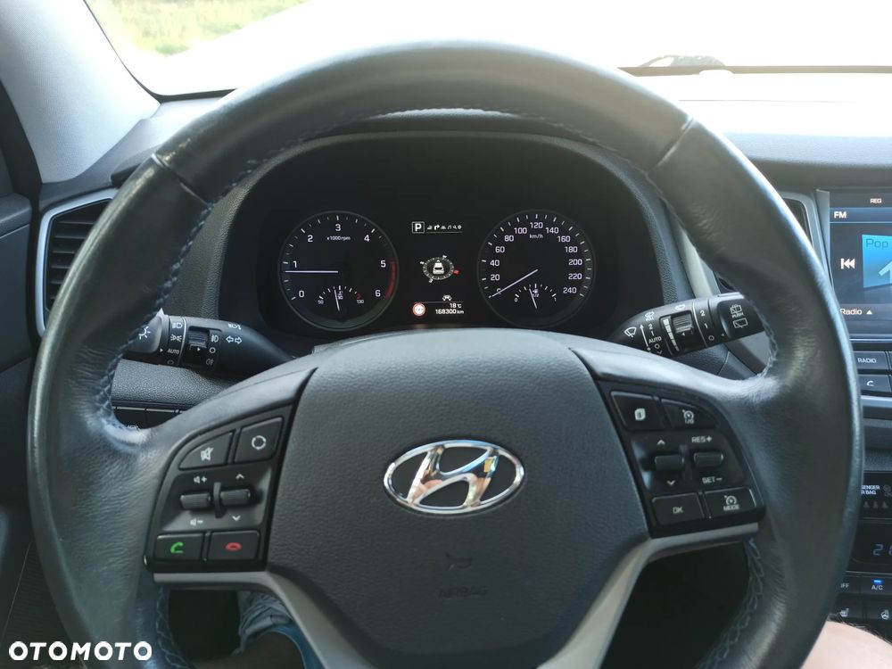 Hyundai Tucson blue 1.7 CRDi 2WD DCT Premium - 12