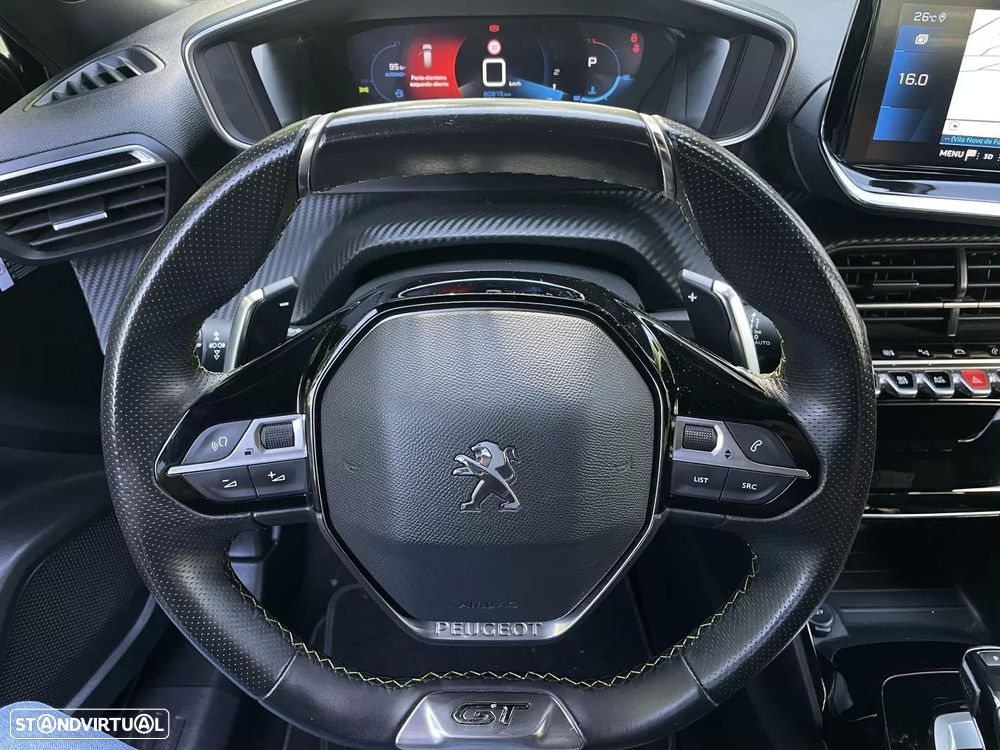 Peugeot 2008 PureTech 130 EAT8 GT - 14