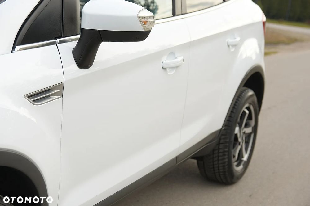 Ford Kuga 2.0 TDCi 4x4 Titanium - 12