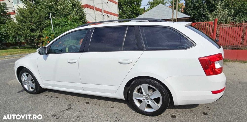 Skoda Octavia 1.4 TSI ELEGANCE DSG - 5