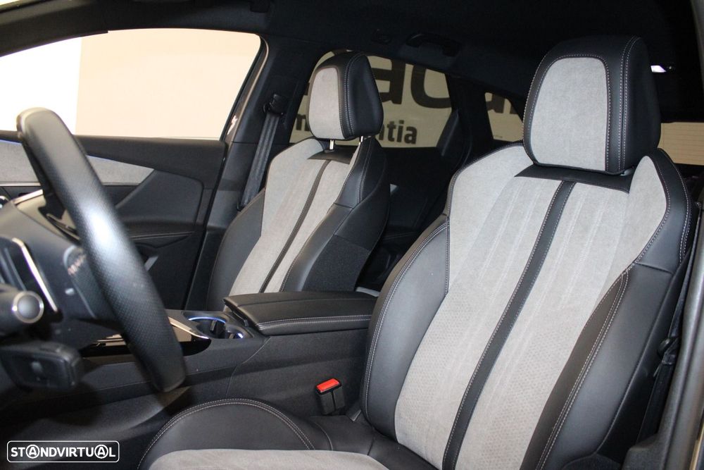 Peugeot 3008 1.6 Hybrid GT Line e-EAT8 - 29