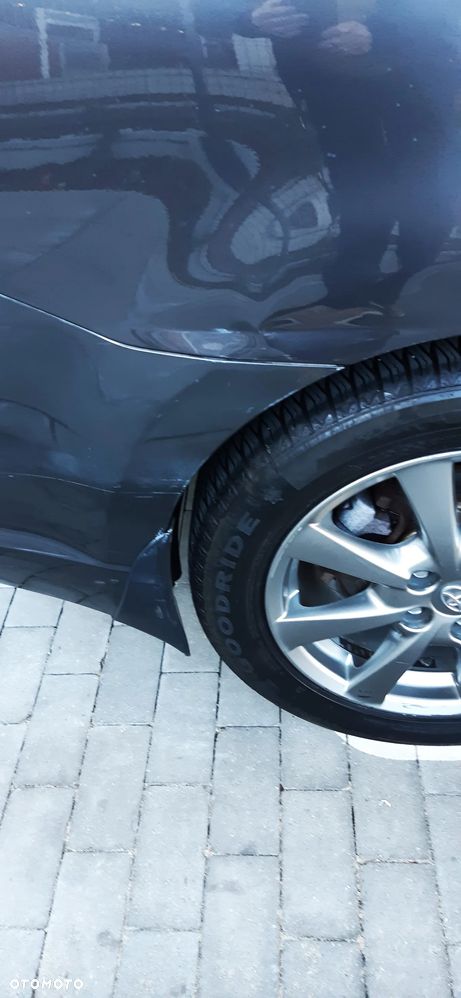 Toyota Avensis 2.2 D-4D Sol NAVI - 23