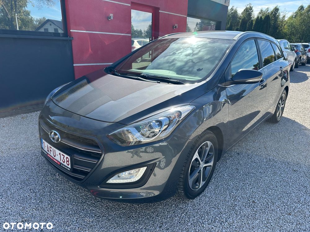 Hyundai i30 Kombi 1.6 CRDI Passion - 19
