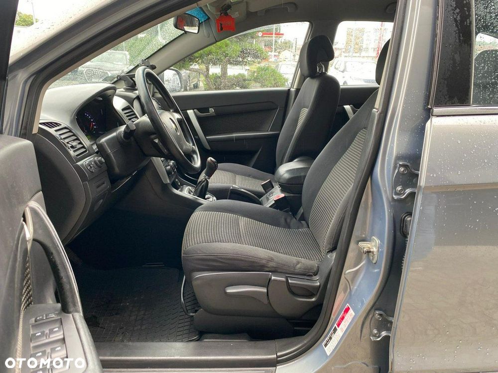 Chevrolet Captiva 2.0 2WD 5 Sitzer LS - 9
