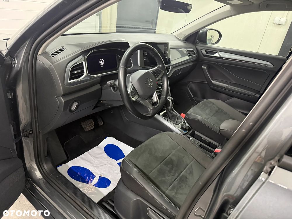Volkswagen T-Roc - 22