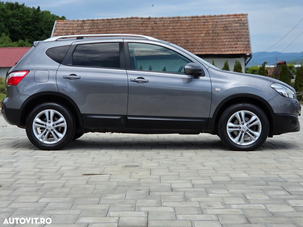 Nissan Qashqai 2.0 DCI 4 x 4 DPF Aut tekna - 12