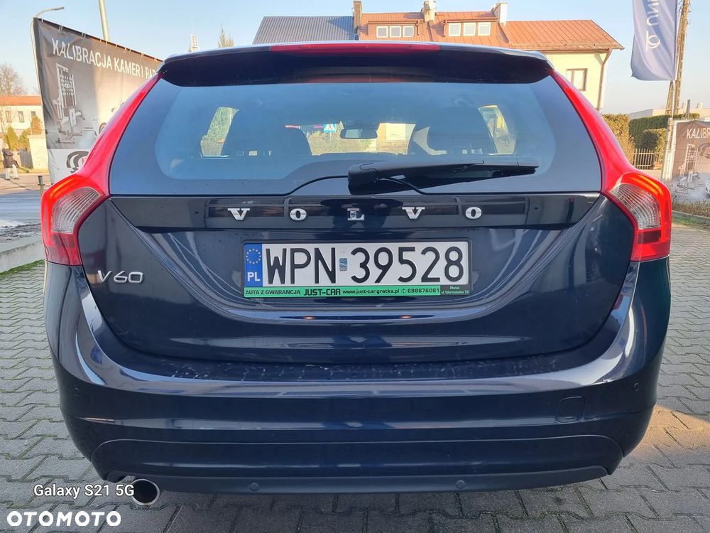 Volvo V60 D2 Momentum - 7