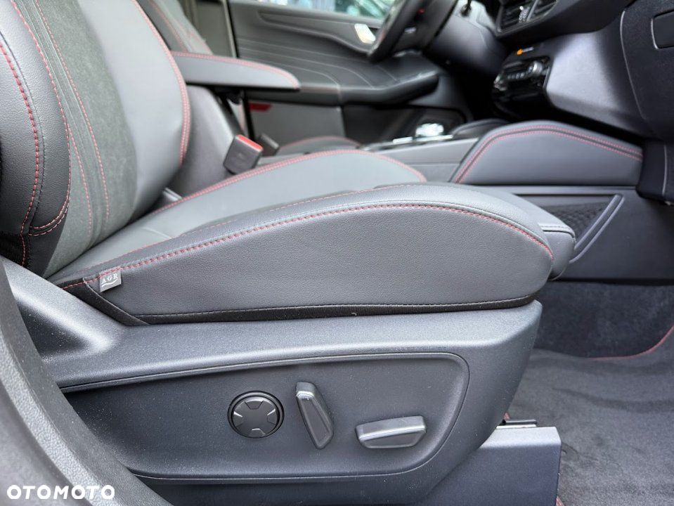 Ford Kuga - 14