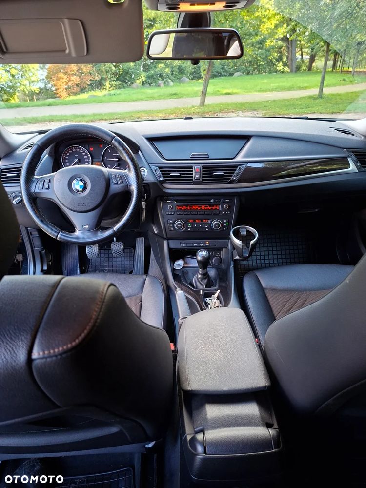 BMW X1 xDrive18d xLine - 9
