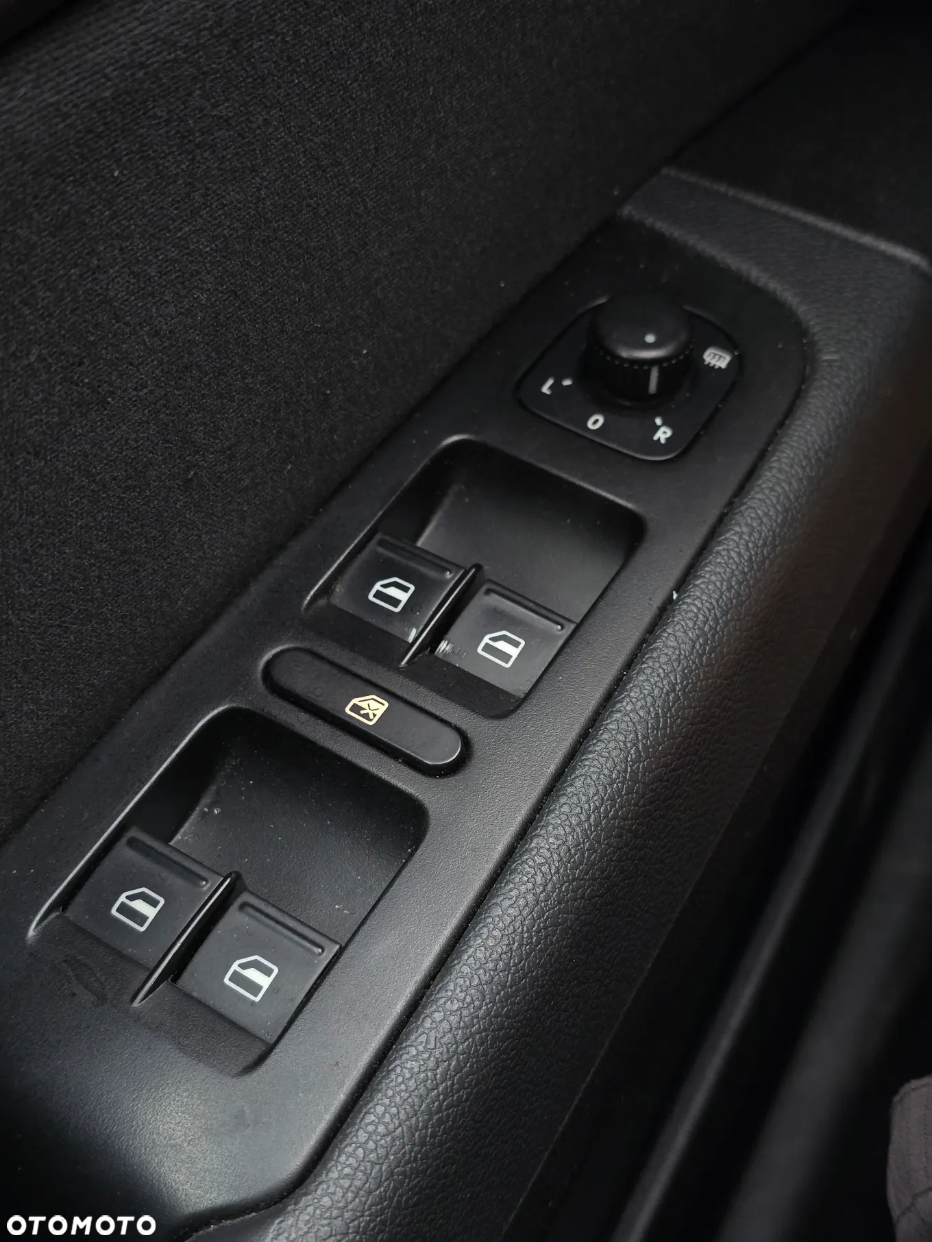 Skoda Superb 2.0 TDI Ambition DSG - 29