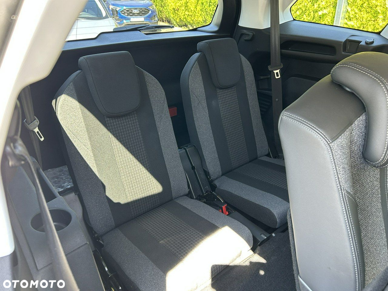 Peugeot 5008 BlueHDI 130 EAT8 Allure - 10
