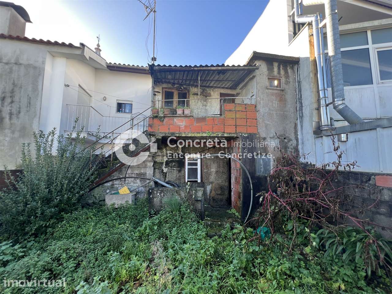 Prédio no centro histórico de Barcelinhos - Grande imagem: 2/10