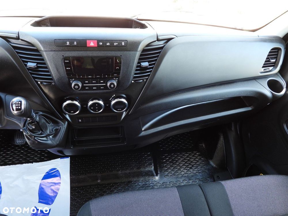 Iveco DAILY 35C16 KONTENER WINDA 8 PALET TEMPOMAT BLIŹNIACZE KOŁA KLIMATYZACJA  160KM - 34