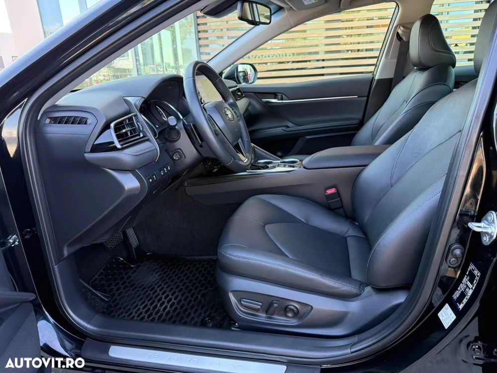 Toyota Camry 2.5 Dynamic - 14