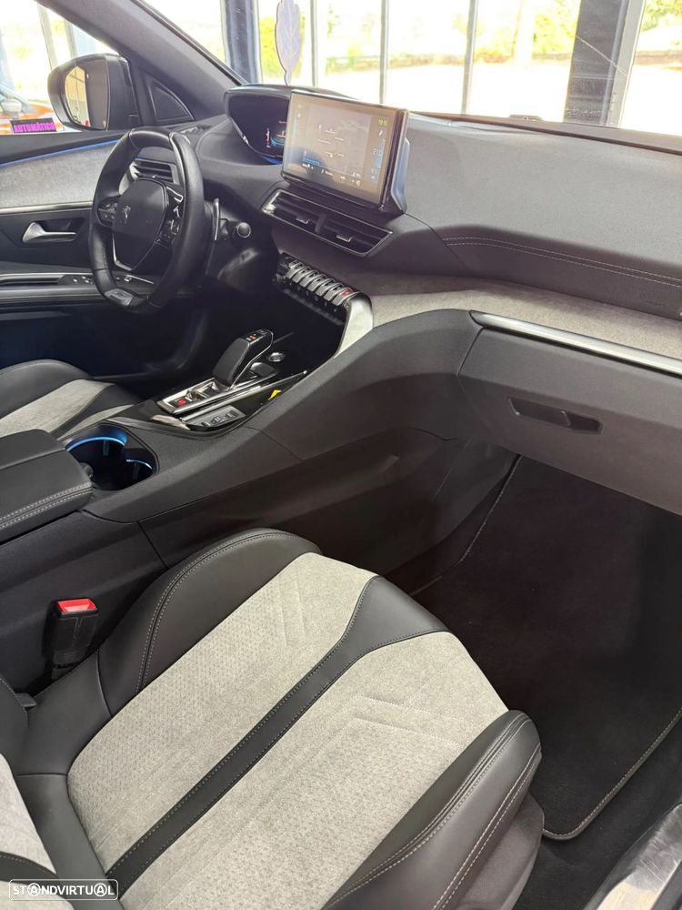 Peugeot 3008 1.6 Hybrid GT Pack e-EAT8 - 12