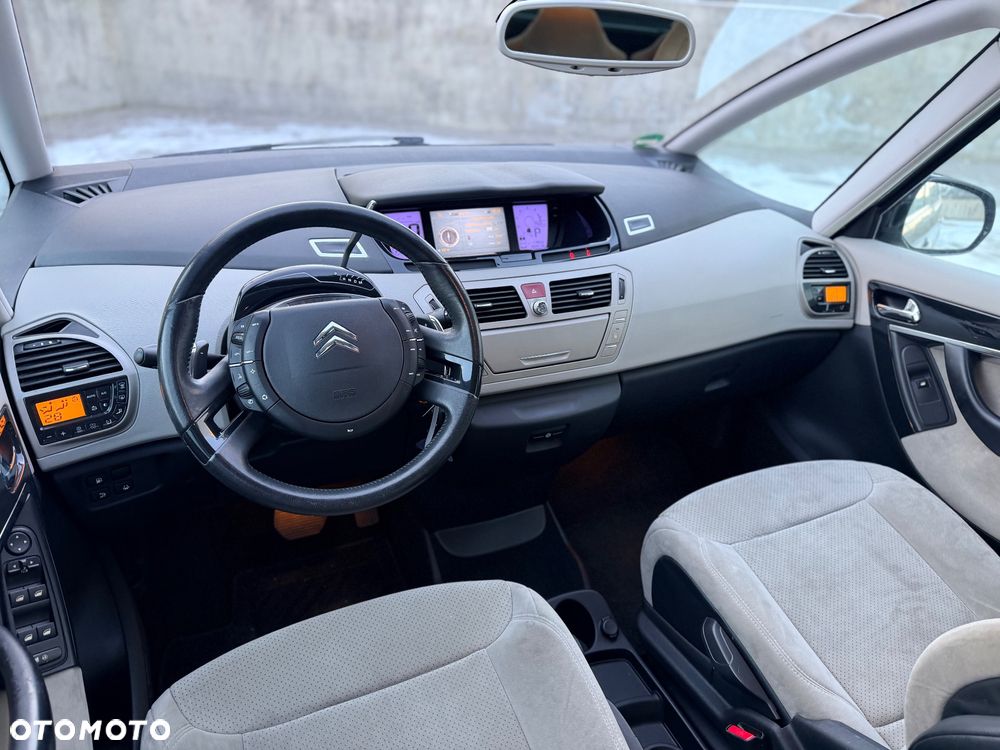 Citroën C4 Picasso THP 150 EGS6 Exclusive - 23