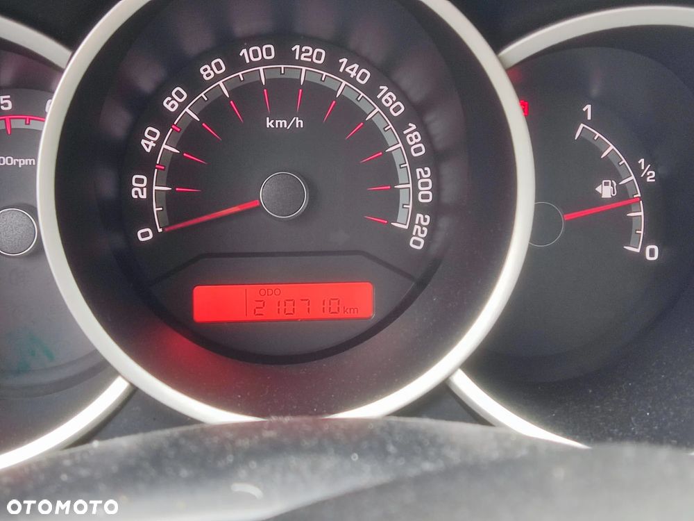 Kia Venga 1.4 CRDi S - 20