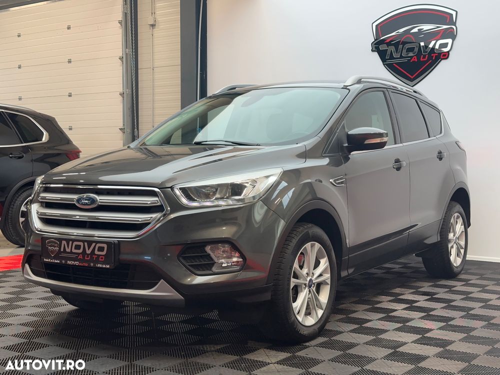 Ford Kuga 2.0 TDCi 4x4 Aut. Titanium - 2