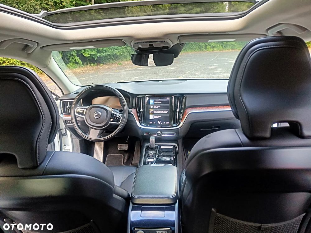 Volvo S60 T8 Recharge AWD Plus Dark - 22