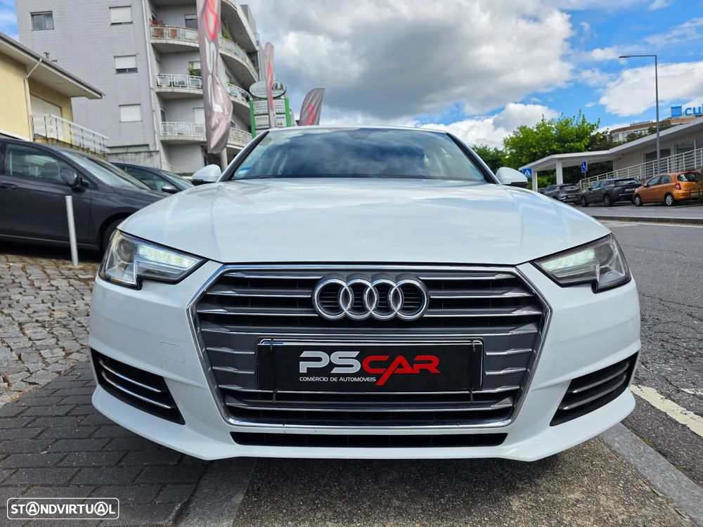 Audi A4 2.0 TDI Business Line Sport - 4